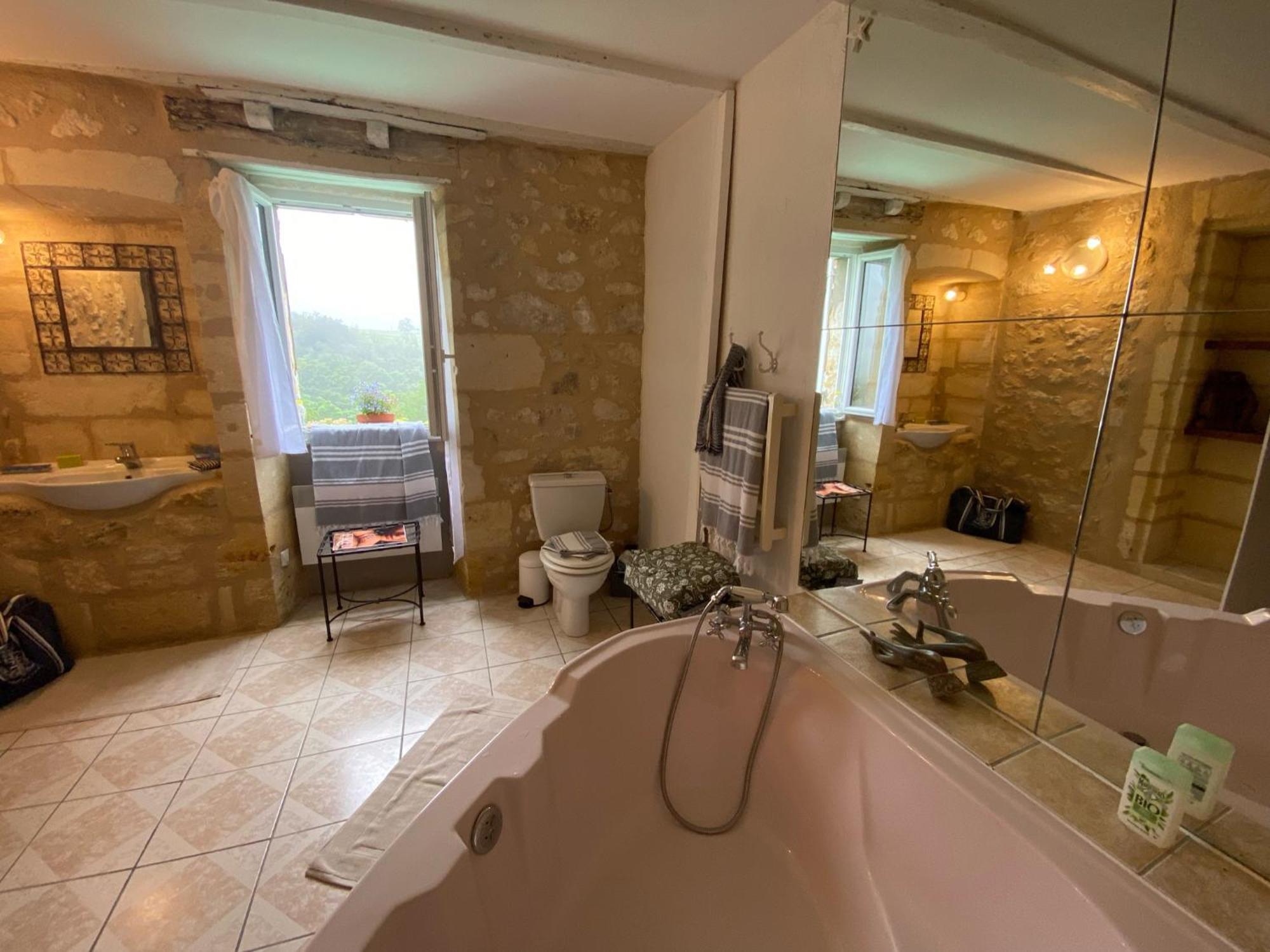 Le Prieure De Saint Pierre Bed & Breakfast Exterior photo